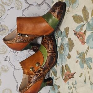 L'ATISTE Brown and Green Heeled Shoes Euro 40
